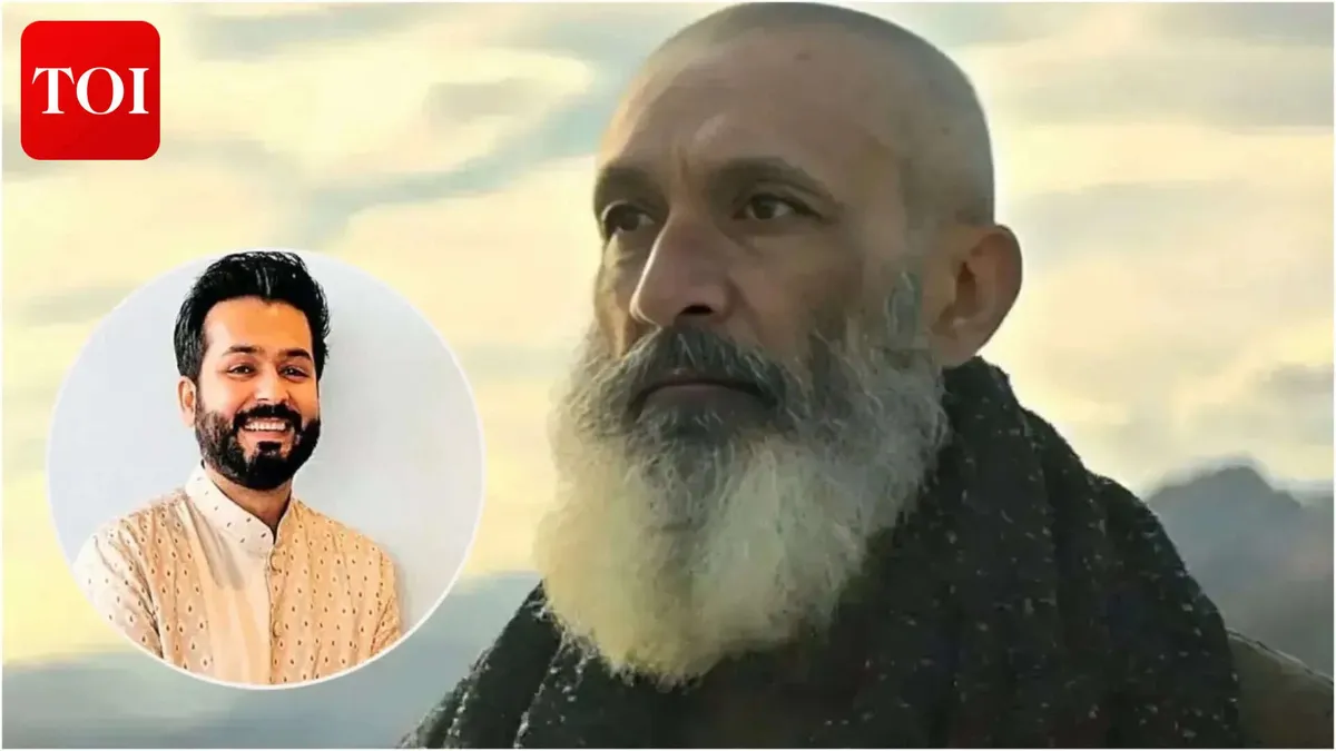 Actor Bimal Oberoi on set, praising director Aditya Dhar's vision for 'Dhurandhar'.