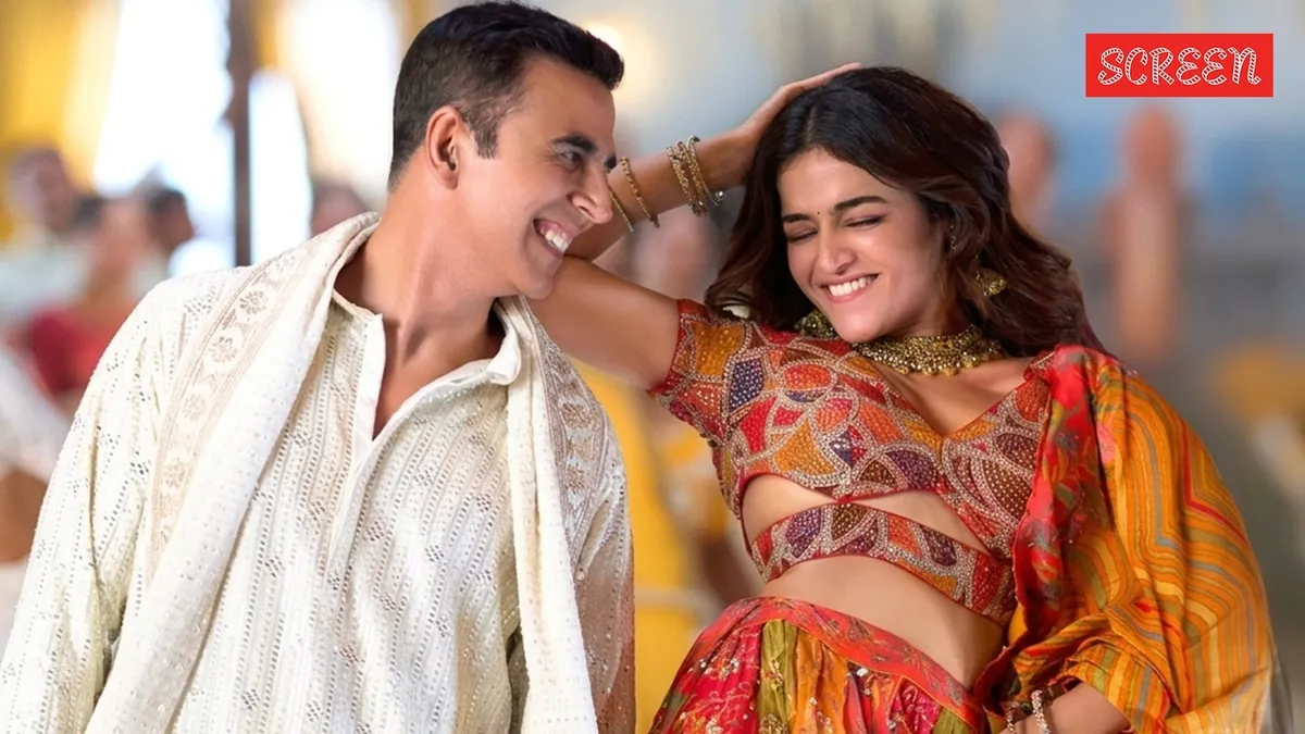 Akshay Kumar smiling in a scene from his new hit movie Bhoot Bangla