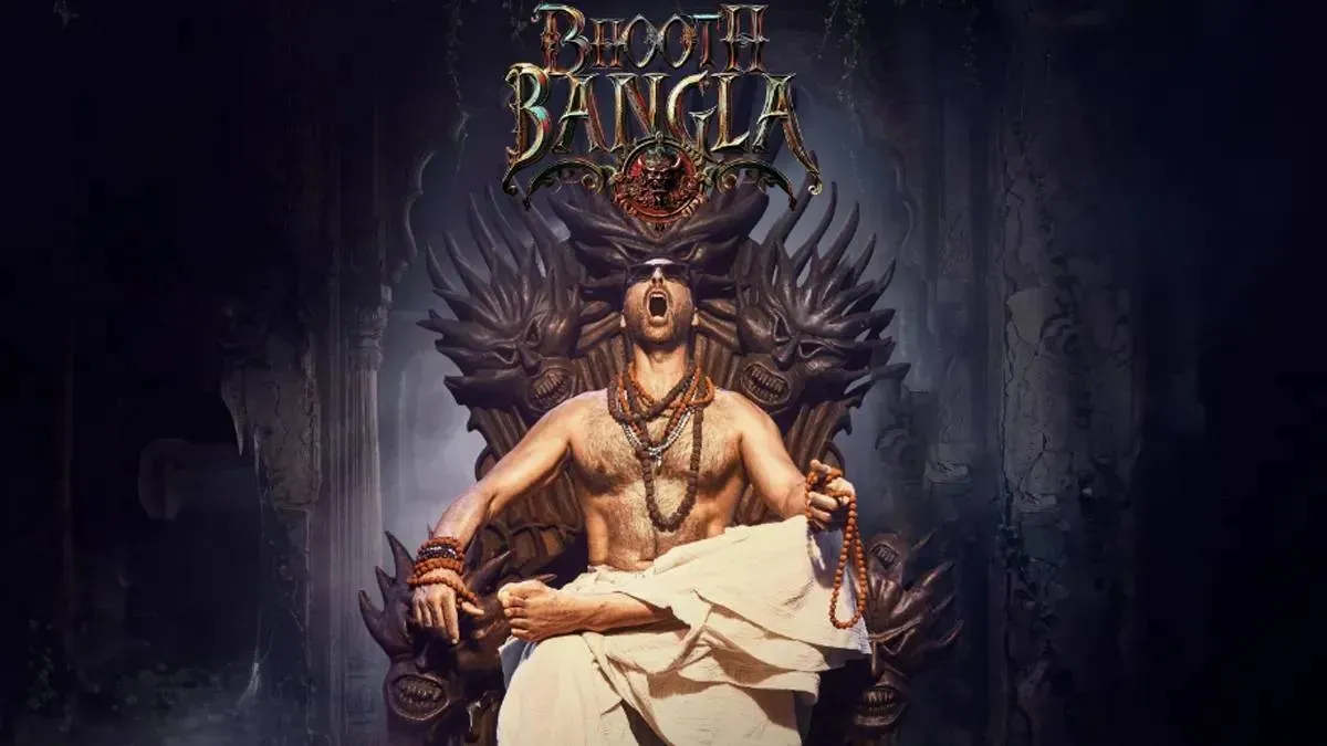 Akshay Kumar in a spooky, dark-toned scene from the film Bhooth Bangla.