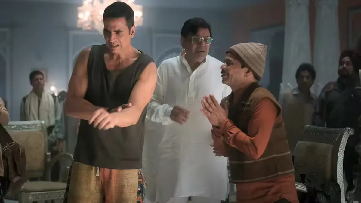 Akshay Kumar in a scene from his movie Bhooth Bangla with a spooky background