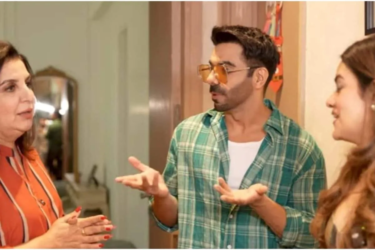 Farah Khan and Aparshakti Khurana smiling