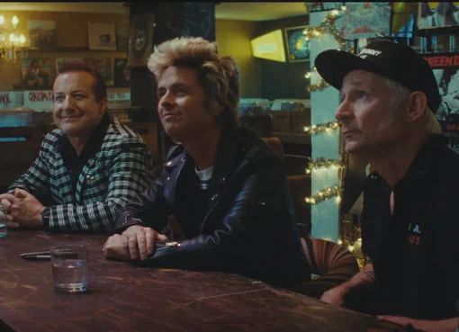 Mckenna Grace in a movie scene