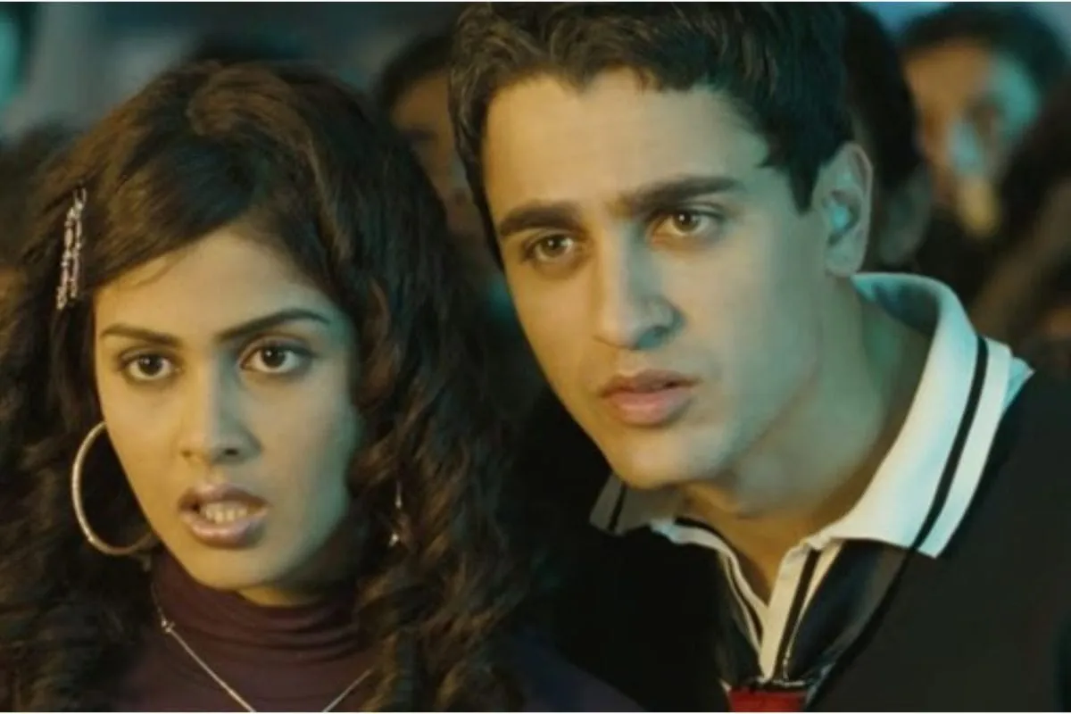 Imran Khan smiling as Jai from the movie Jaane Tu Ya Jaane Na.