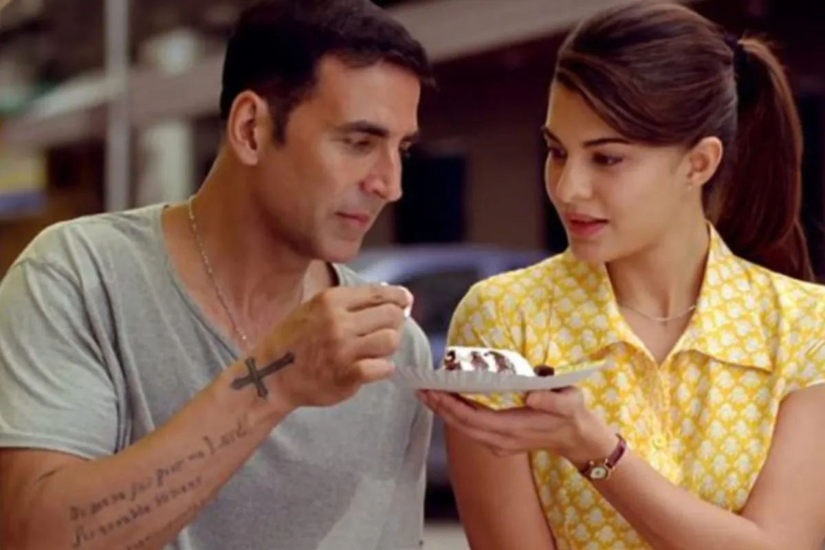 Jacqueline Fernandez and Akshay Kumar on the set of Housefull.