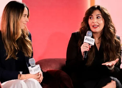 Two women talking about marketing trends for young consumers.
