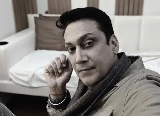Actor Deepak Dutta smiling, talking about the success of his film 'Daadi Ki Shaadi'.