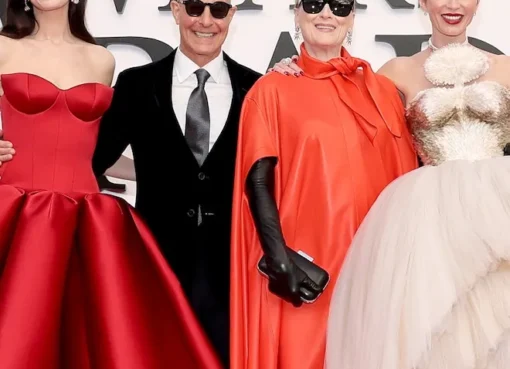 A still from The Devil Wears Prada showing Miranda Priestly and Andy Sachs.