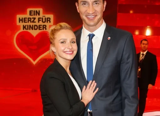 Hayden Panettiere smiling softly.