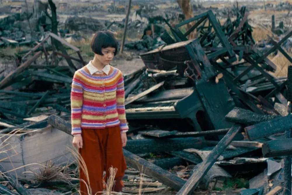 A poignant scene from Nishikawa Miwa's 'Children Untold'.