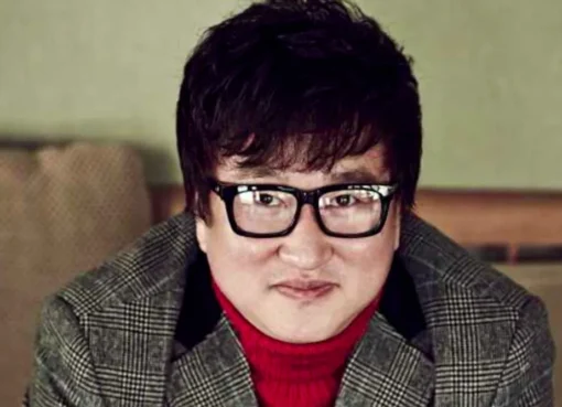 A thoughtful portrait of director Lee Hwan-kyung.