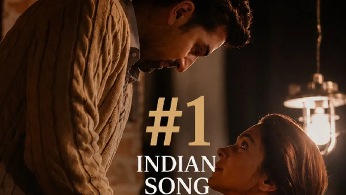 A still from the song Agar Tum Saath Ho featuring Ranbir Kapoor and Deepika Padukone.