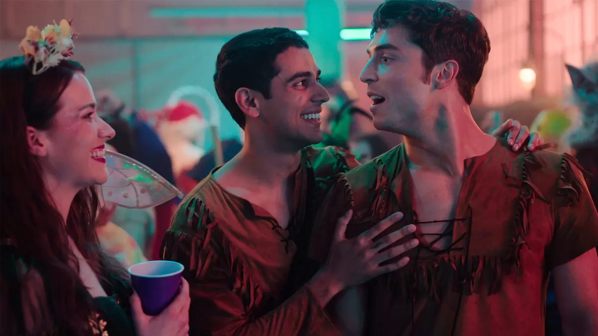 Benito Skinner Says ‘Overcompensating’ Season 2 Is Getting ‘Gayer’ and More Mature!