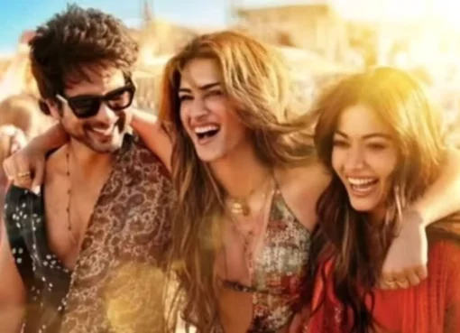 Shahid Kapoor and Kriti Sanon posing for a movie poster