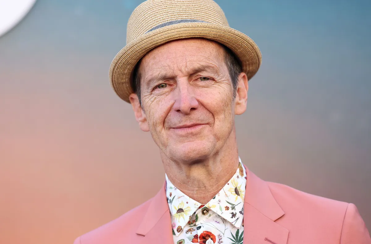 Actor Denis O'Hare smiling.