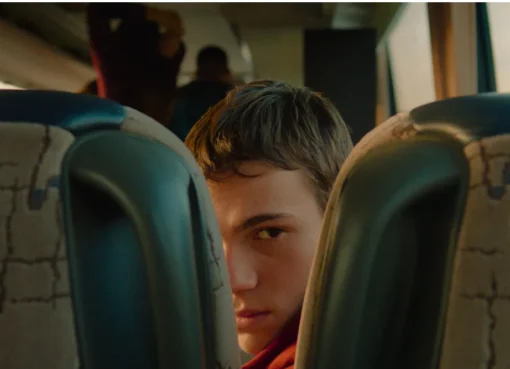 Image from the film '3 Weeks After' showing children, possibly in a difficult situation.