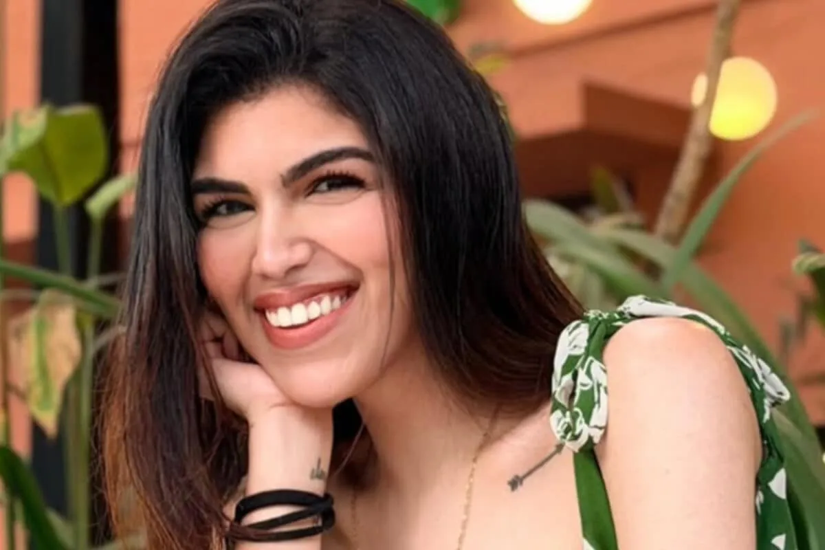 Anandita Sundar smiling confidently.