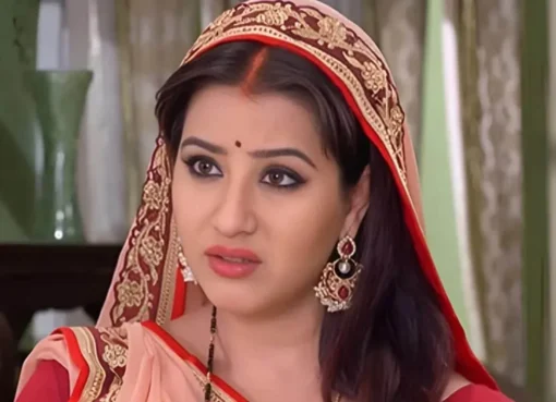 Shilpa Shinde posing for a photo with a serious expression