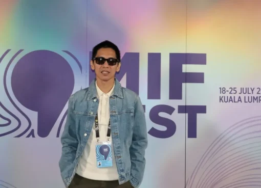 Filmmaker Angga Dwimas Sasongko discussing new projects.