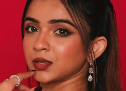 Apoorva Mukhija looking stylish in a city setting