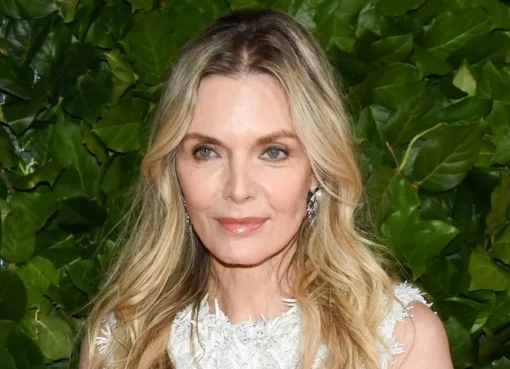 Photo of Michelle Pfeiffer smiling