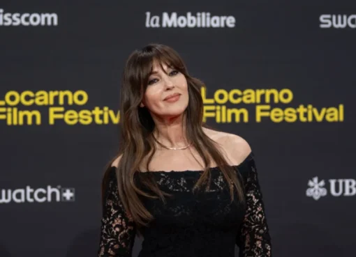Monica Bellucci looking chic.