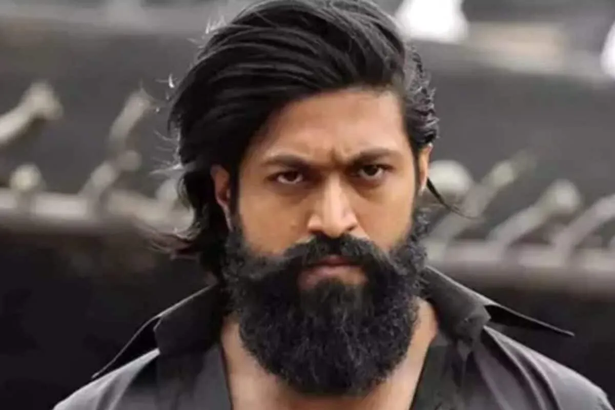A huge crowd of fans gathered for actor Yash's event in Hyderabad.