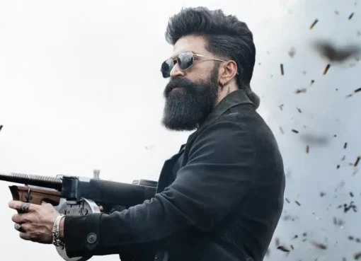Yash and Kiara in a movie trailer still.