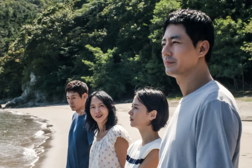 Director Lee Chang-dong's new film, 'Possible Love,' chosen by South Korea for the Academy Awards.