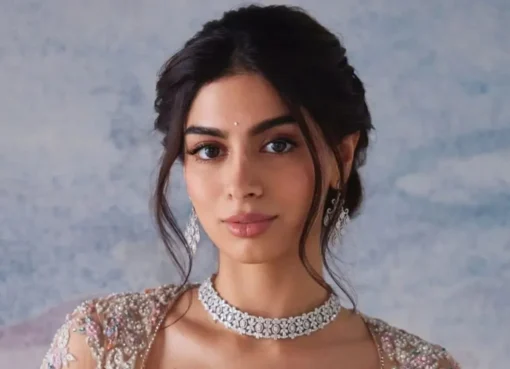 Photo of Khushi Kapoor looking thoughtful.