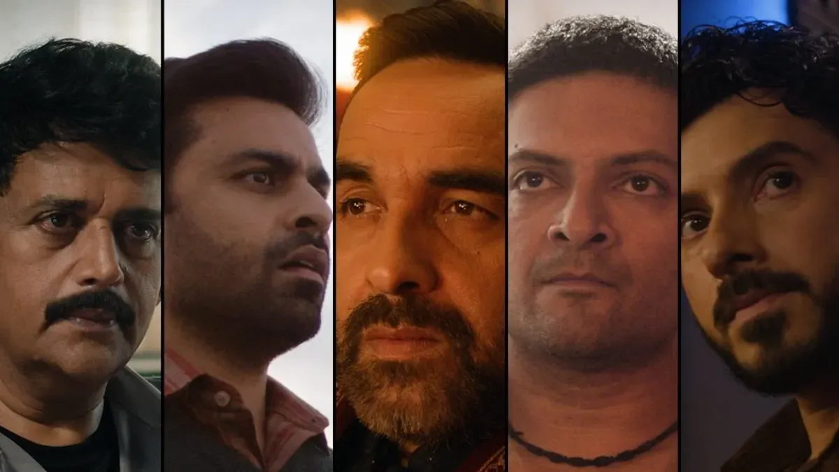 Pankaj Tripathi and Ali Fazal in a dramatic scene from the Mirzapur movie.