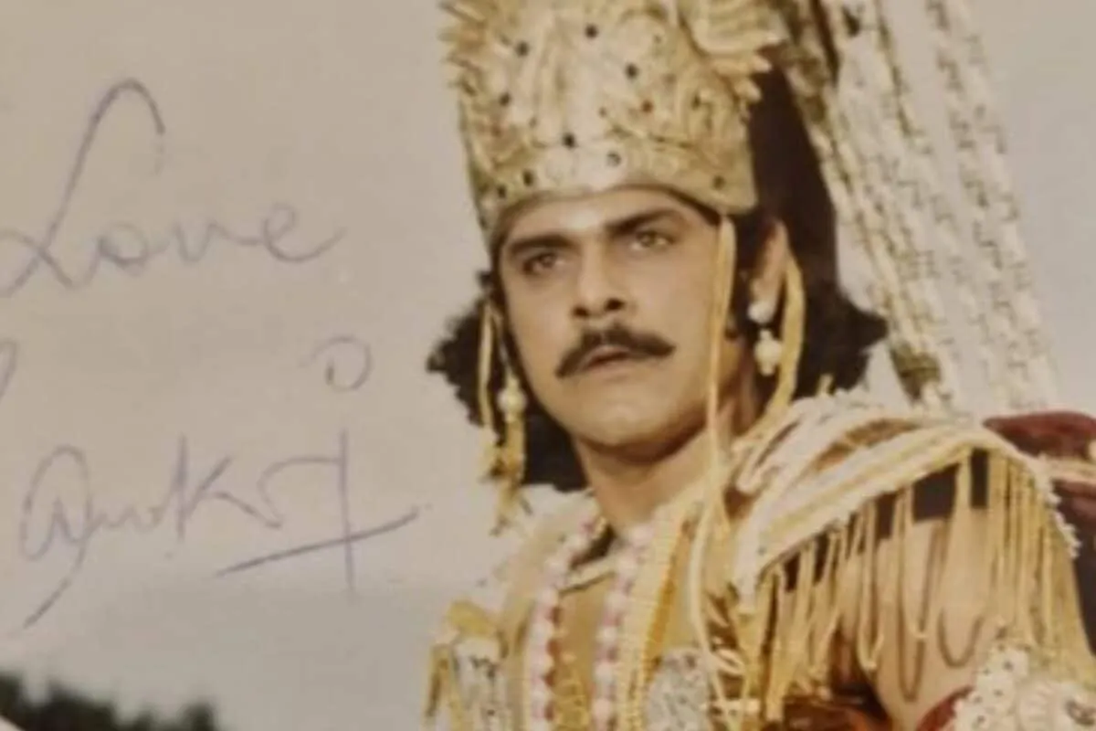 Nikitin Dheer smiling while remembering his father.