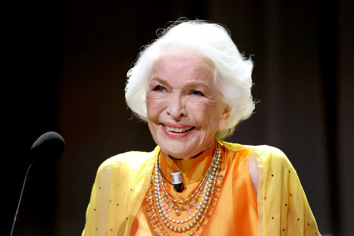 We’re Not Crying, You’re Crying: Ellen Burstyn’s Emotional Venice Win!