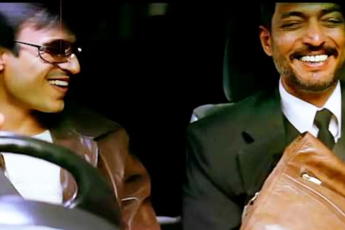 Vivek Oberoi and Nana Patekar in a tense scene from the movie Darna Mana Hai.