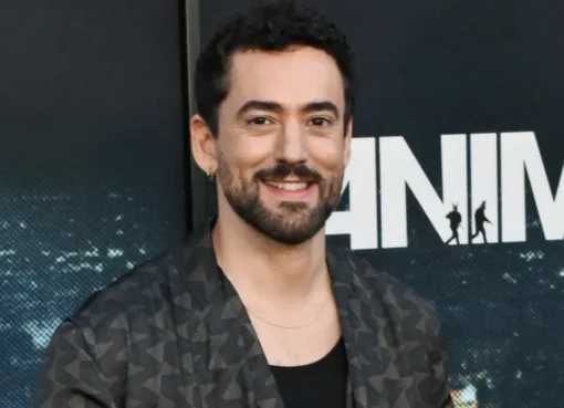 Luis Gerardo Méndez smiling during an interview.