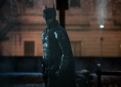 Image showing directors Steven Soderbergh and Matt Reeves, with a Batman symbol in the background.